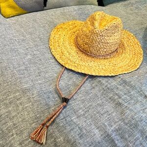 Billtmore for madewell. Straw sun hat